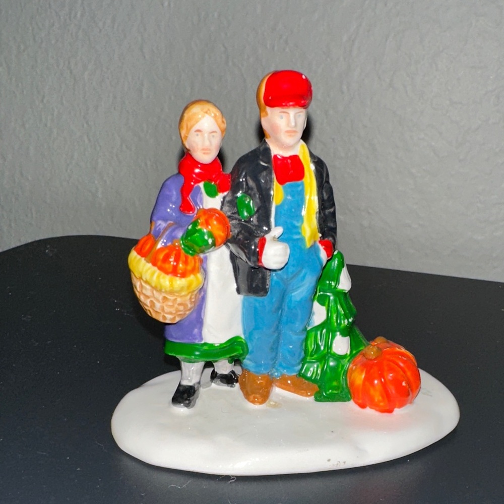 Department 56 Ceramic Figurine Vintage Snow Village Christmas